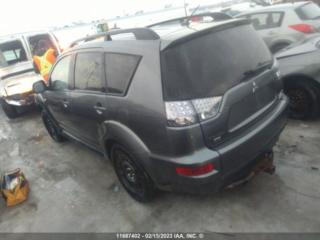 JA4AT2AW5BU608578 Mitsubishi Outlander Es