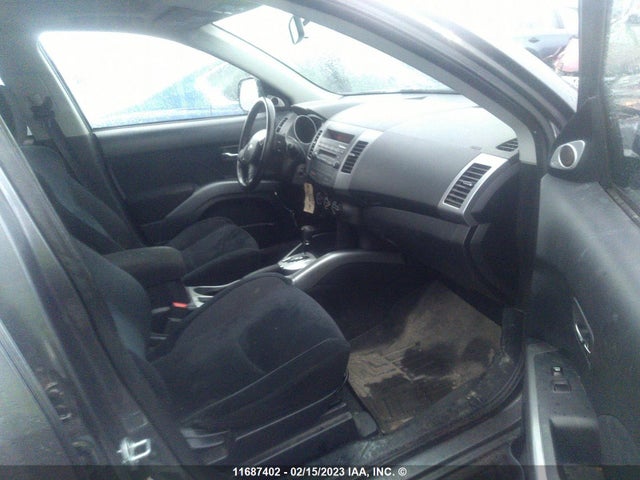 JA4AT2AW5BU608578 Mitsubishi Outlander Es