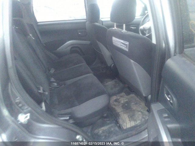 JA4AT2AW5BU608578 Mitsubishi Outlander Es