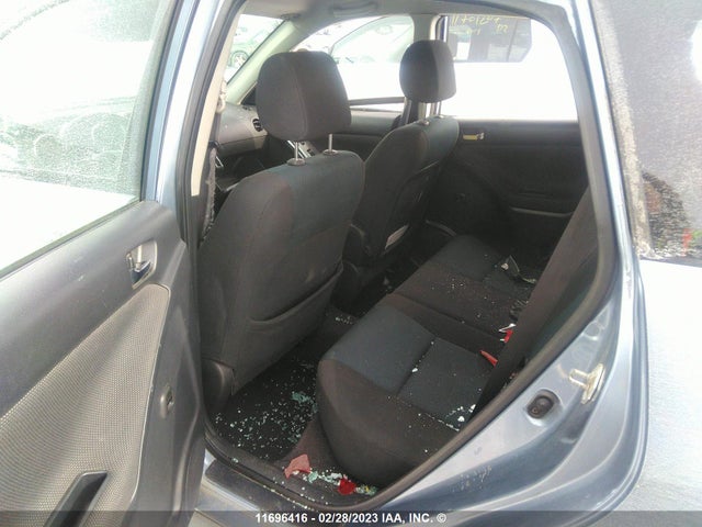 Toyota Corolla Matrix Xr 2004 2T1KR32EX4C780996 Image 9