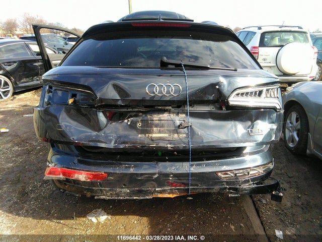 WA1BNAFY5J2069022 Audi Q5 Premium Plus