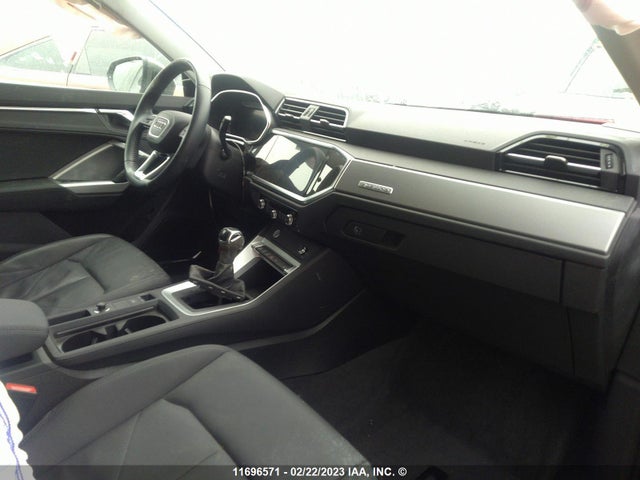 WA1FECF35K1081275 Audi Q3 Prestige S-line