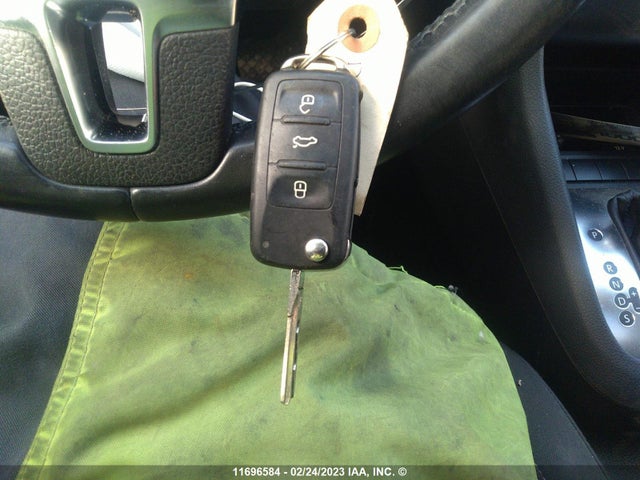 WVWDM7AJ9DW123255 Volkswagen Golf