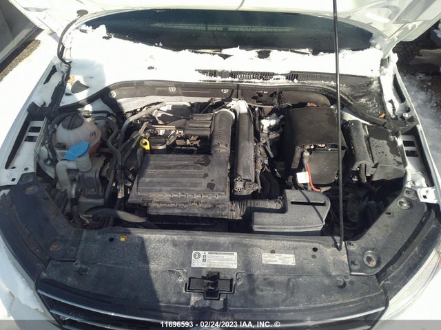 3VWDB7AJ4HM277915 Volkswagen JETTA SE