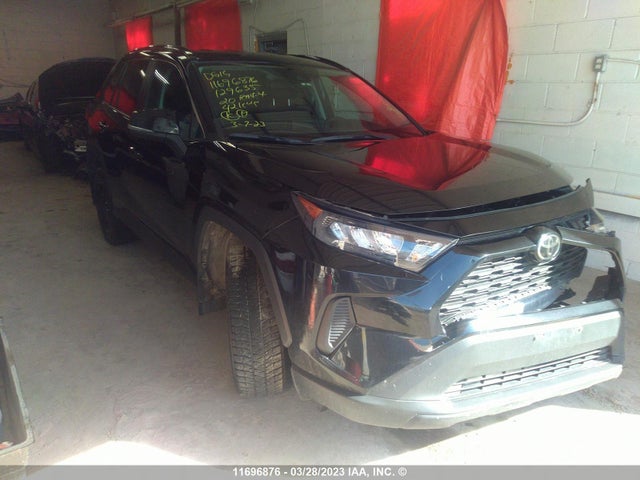 Toyota RAV4 LE 2020 2T3B1RFV8LC129635 Image 1