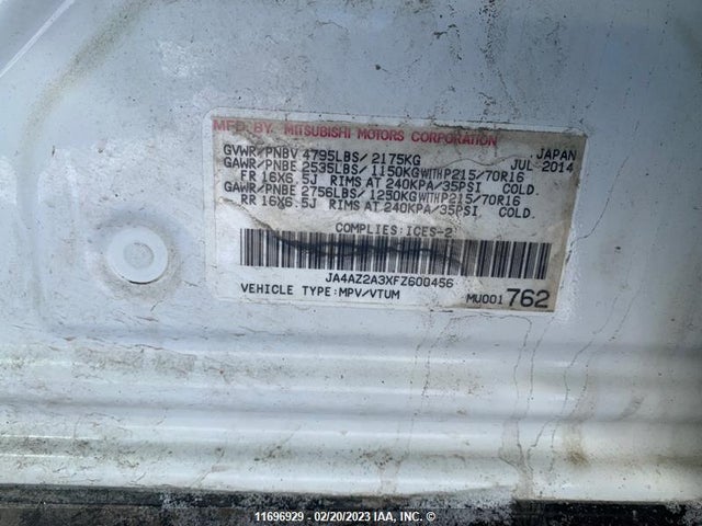 JA4AZ2A3XFZ600456 Mitsubishi Outlander Es