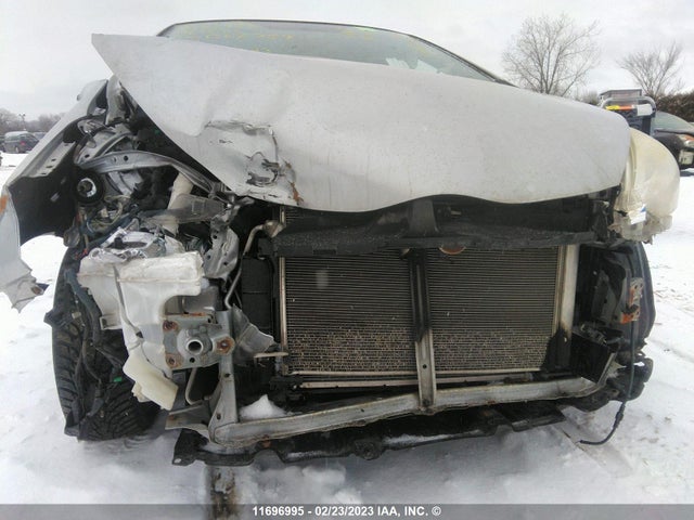 Toyota PRIUS C 2014 JTDKDTB34E1068759 Image 7