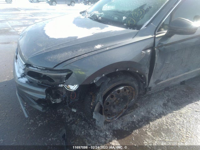 3VV4B7AX1JM196157 Volkswagen Tiguan Sel Premium