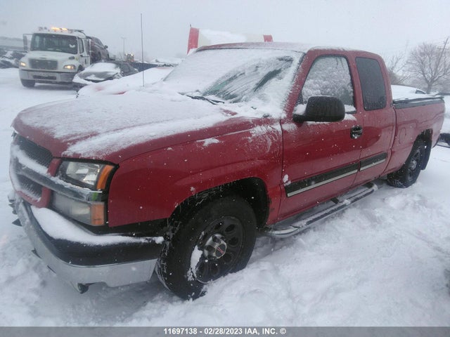 Chevrolet Silverado C1500 2005 2GCEC19V451343536 Image 2