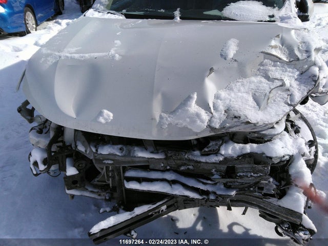 JA4J24A58JZ609330 Mitsubishi Outlander Se/gt