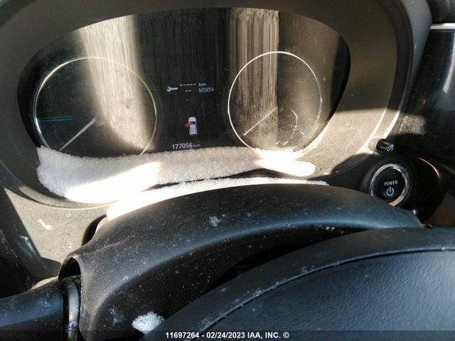 JA4J24A58JZ609330 Mitsubishi Outlander Se/gt