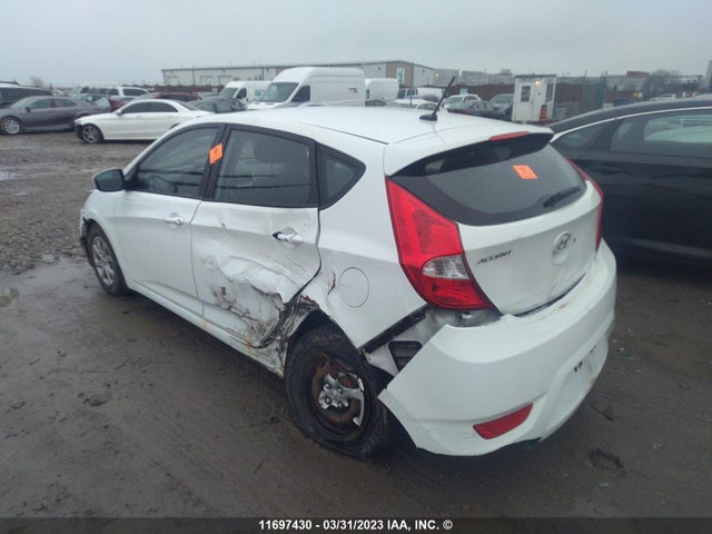Hyundai Accent Gls/gs 2014 KMHCT5AEXEU179493 Image 3