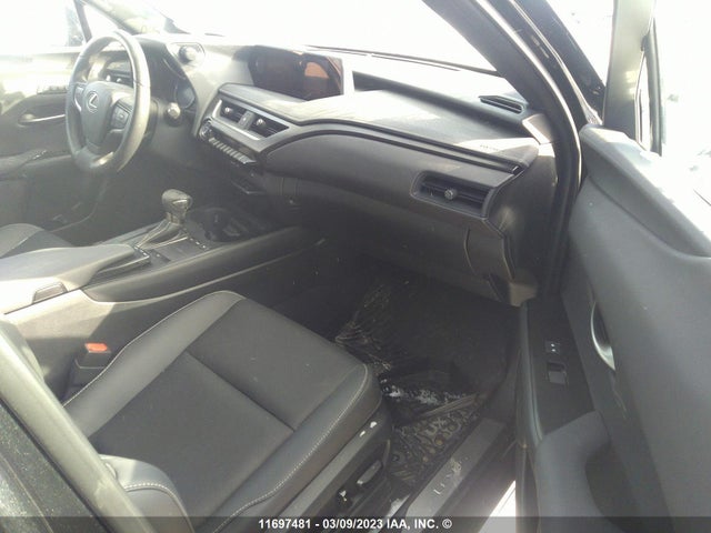 JTHL9JBH8M2048379 Lexus UX 250H