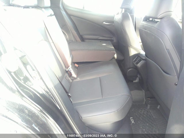 JTHL9JBH8M2048379 Lexus UX 250H
