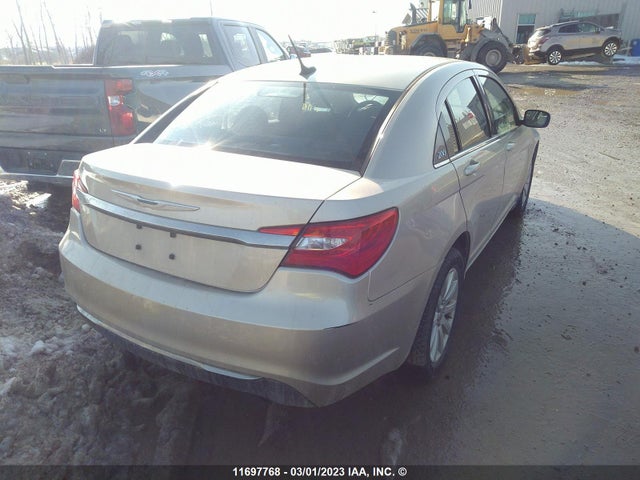Chrysler 200 LX 2014 1C3CCBAB0EN149748 Image 4