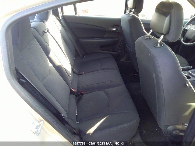 Chrysler 200 LX 2014 1C3CCBAB0EN149748 Image 8