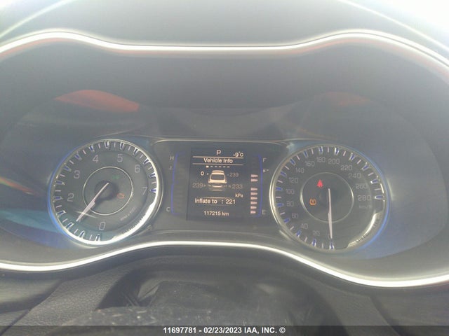 1C3CCCFB5GN197277 Chrysler 200 LX