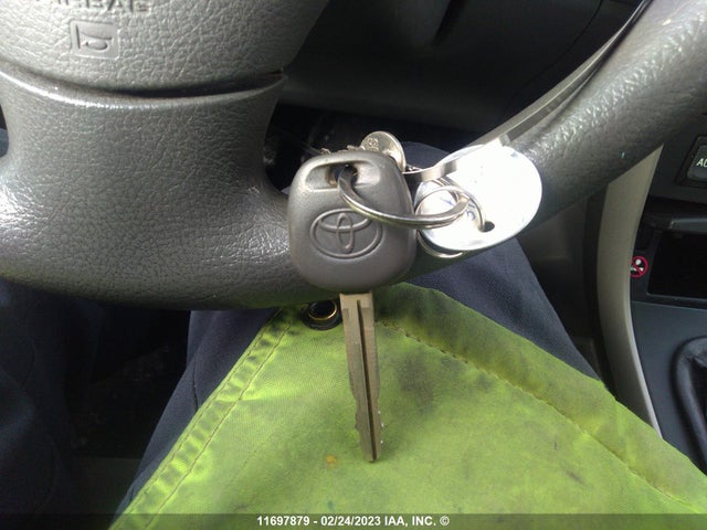 Toyota Corolla S/le/xle 2010 2T1BU4EE5AC406436 Image 3