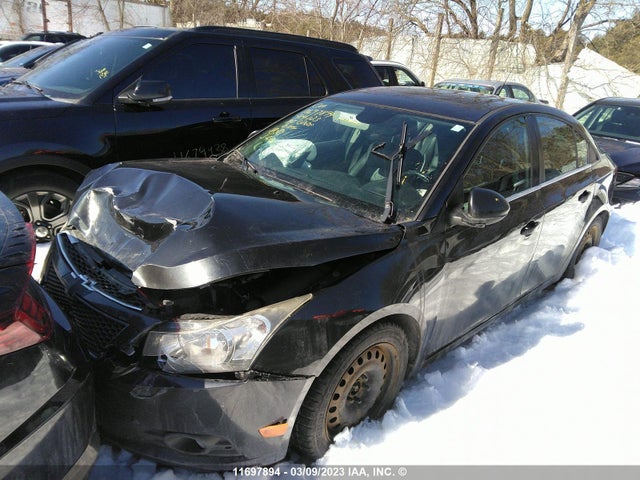 Chevrolet Cruze 2014 1G1P75SZXE7414123 Image 2