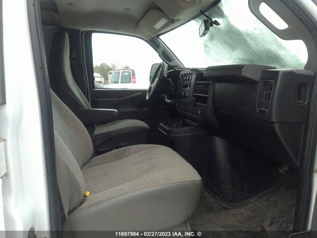 Chevrolet Express G2500 2020 1GCWGBFP4L1156398 Image 5