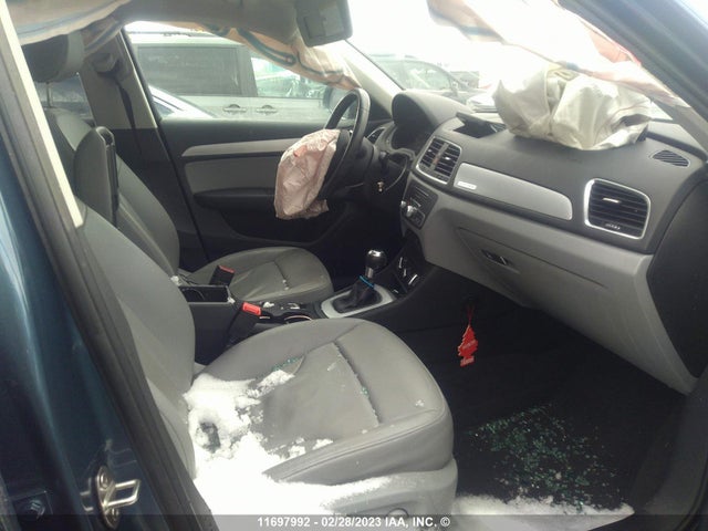 WA1EFCFS1GR003083 Audi Q3 Premium Plus