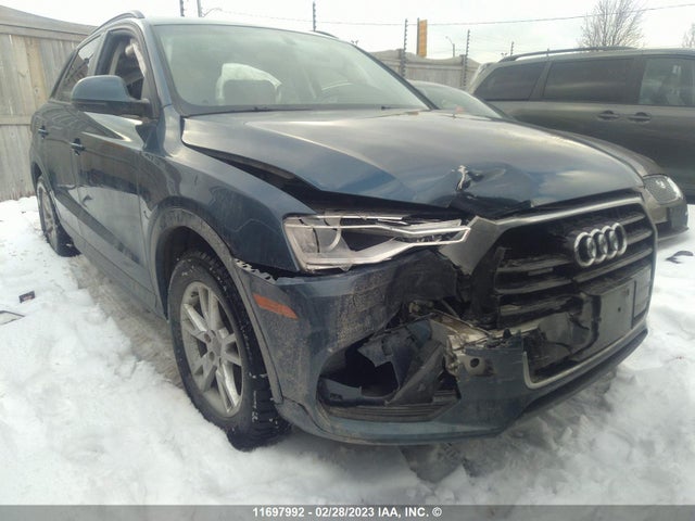 WA1EFCFS1GR003083 Audi Q3 Premium Plus