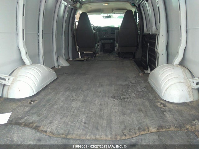 Chevrolet Express G2500 2021 1GCWGAF77M1299499 Image 10