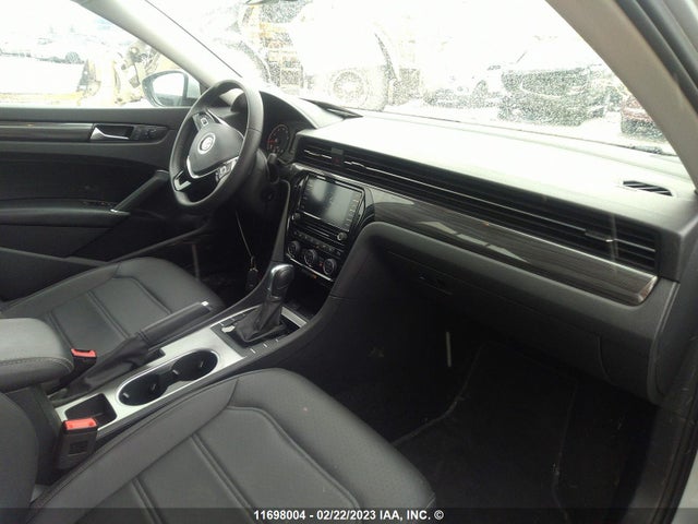 1VWBA7A35MC002898 Volkswagen Passat Highline