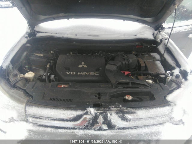 JA4JZ4AXXEZ604374 Mitsubishi OUTLANDER GT