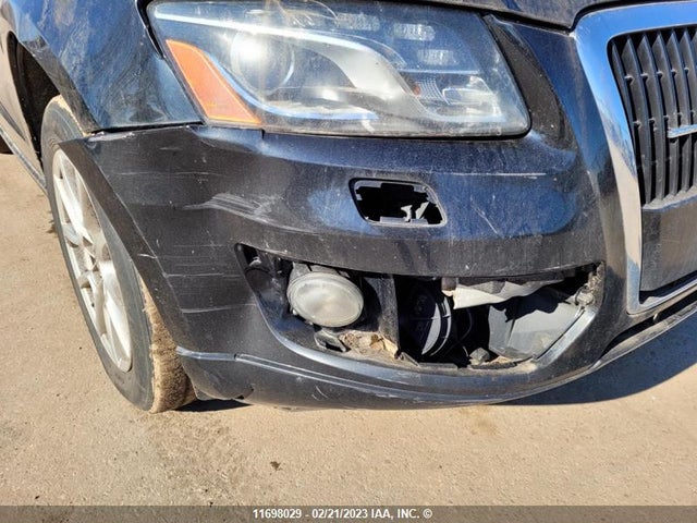 WA1CKCFP7BA002042 Audi Q5 PREMIUM