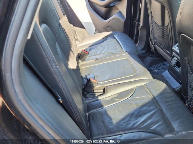WA1CKCFP7BA002042 Audi Q5 PREMIUM