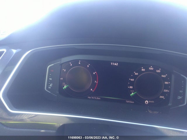 3VV4B7AXXNM144273 Volkswagen TIGUAN