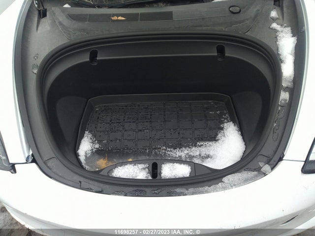 5YJ3E1EA7LF715787 Tesla MODEL 3