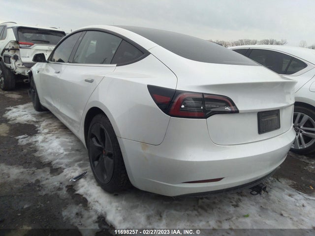 5YJ3E1EA7LF715787 Tesla MODEL 3