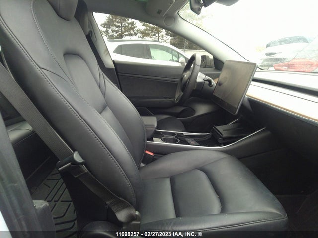 5YJ3E1EA7LF715787 Tesla MODEL 3