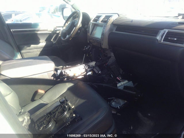 JTJGM7BX8M5275823 Lexus Gx 460 Luxury