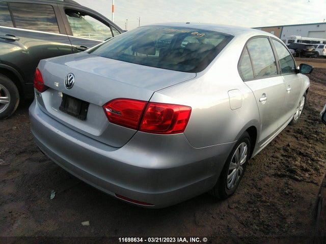 3VW2K7AJ7DM407753 Volkswagen JETTA S