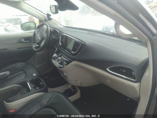 2C4RC1BG9MR582979 Chrysler Pacifica Touring L