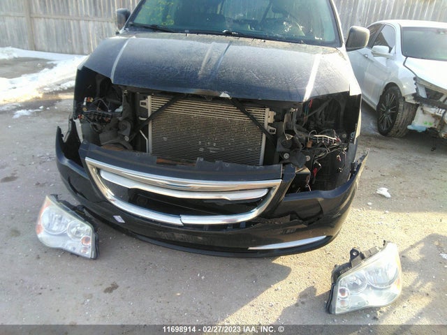 2C4RC1CG4ER299857 Chrysler Town & Country Touring L