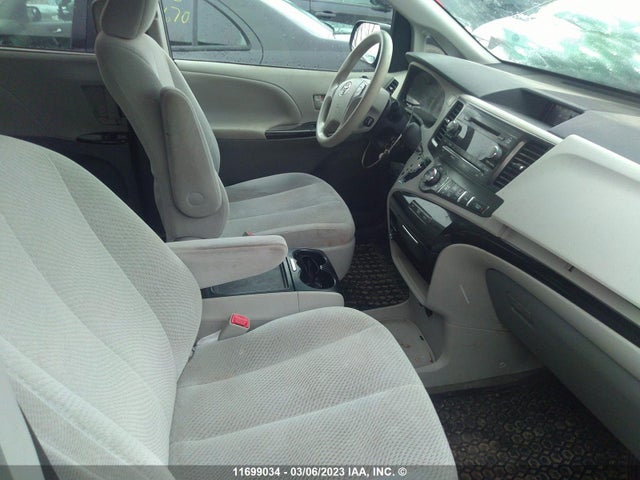 Toyota SIENNA LE 2013 5TDKK3DC9DS318498 Image 6
