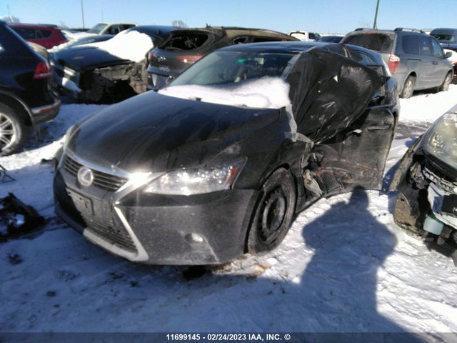 Lexus CT 200 2015 JTHKD5BH1F2227769 Image 2