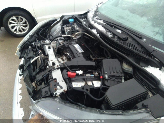 Honda CR-V LX 2015 2HKRM3H31FH003867 Image 10