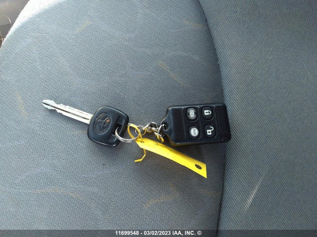 Toyota Echo 2003 JTDBT123735032657 Image 3