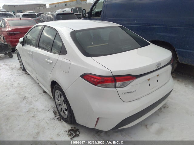 Toyota COROLLA LE 2022 5YFBPMBE6NP283439 Image 3