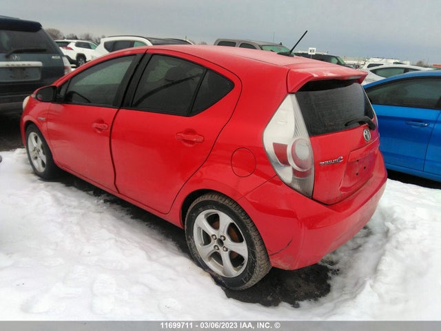Toyota PRIUS C 2013 JTDKDTB34D1050017 Image 4