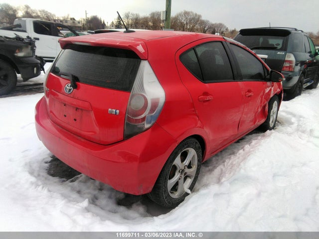Toyota PRIUS C 2013 JTDKDTB34D1050017 Image 5