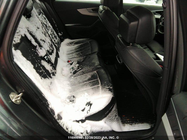 WAUENAF4XHN013597 Audi A4 Premium Plus