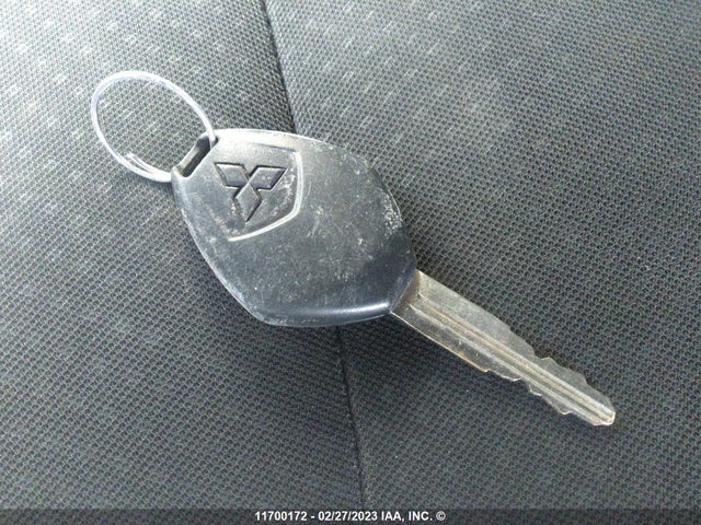 4A4AJ3AU5DE606545 Mitsubishi RVR SE