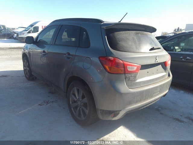 4A4AJ3AU5DE606545 Mitsubishi RVR SE