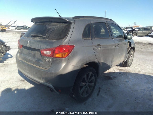 4A4AJ3AU5DE606545 Mitsubishi RVR SE